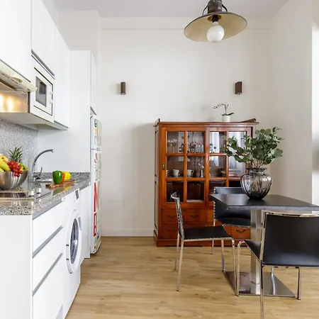 Comedias I & Old Town By Ele Apartment